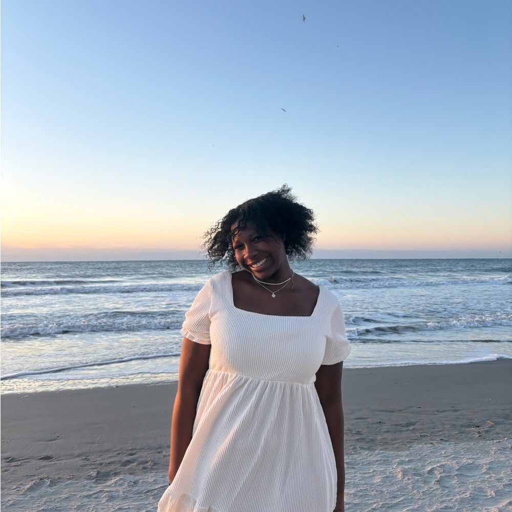 Meet your Posher, Sydni